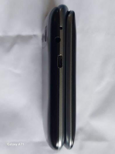 TTPhone, Flip Phone, Model TT970, in excellent like new condition