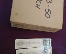 3 New PHILIPS 240 W Halogene Bulbs