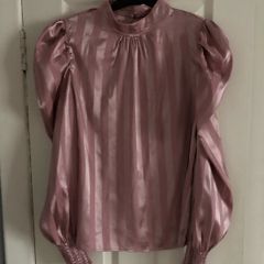 Ladies stunning blouse size L