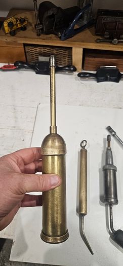 grease guns pumps