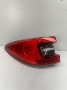 Renault Kadjar 2018 Rear Tail Light Left Side  265552478R A2l16b3s