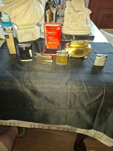Lot of Old Lighters 5 Ronson, 1 Colibri in original box and 1 Ambassador all sold as parts or repair as I've no way of checking them, Postage Available or Collection