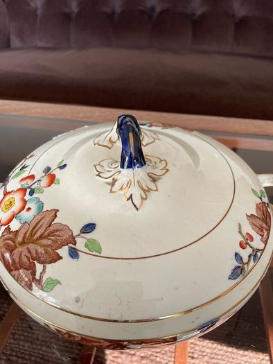 Antique Corona Ware Rosalind Round Covered Vegetable Tureen