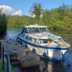 River cruiser