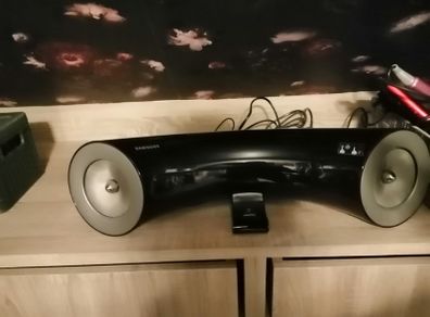 Samsung Bluetooth speaker