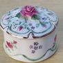 Vintage porcelain trinket box Image 2