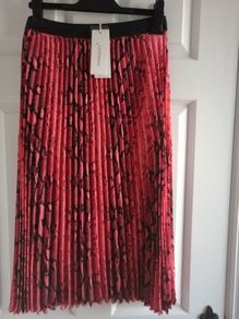 BNWT Pleated Skirt Animal print