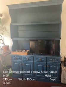 Kitchen dresser