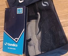 Kids goalkeeper gloves