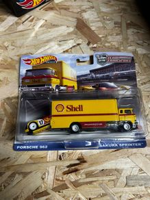 Porsche 962 & Sprinter Team Transporter Hot Wheels