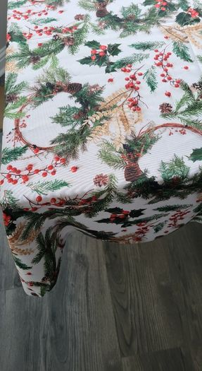 Christmas Tablecloths