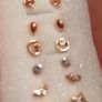 Set of 7 stud earrings Image 3