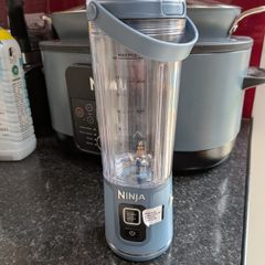 Ninja Blender (Excellent condition)
