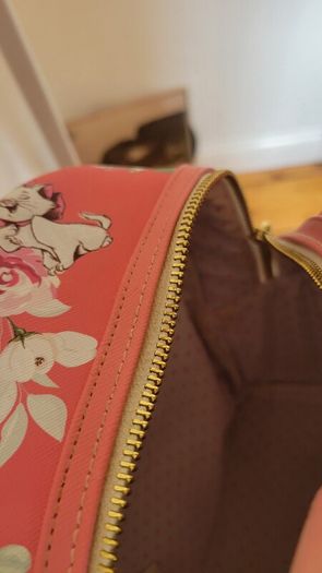 Lounge fly Disney Marie bag