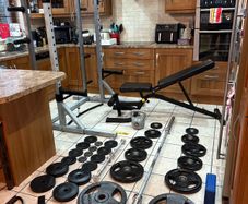 Fantastic Gym Weightlifting Set Up, All You Need!!