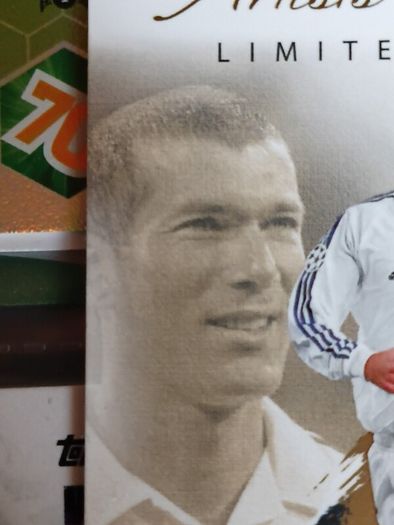 Zinedine Zidane Arts of the Game Limited Edition Topps Real Madrid Card