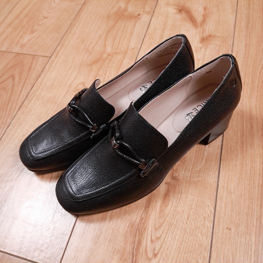 Caprice Black Grained Leather Heeled Loafers 5UK/38EU/24.4cm