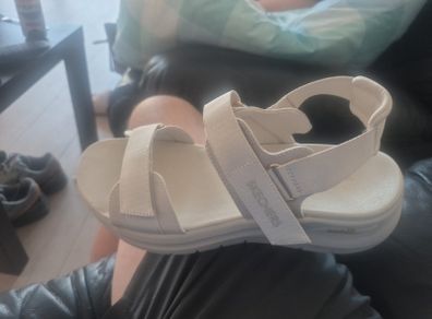 Sketchers arch fit womens sandels