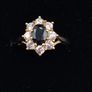 Vintage 9ct  gold cluster ring Image 6