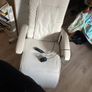 Whit massage Chair Image 2