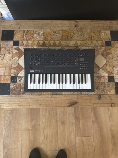 Korg minilogue xd