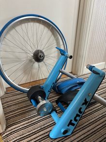 Tacx turbo trainer and wheel