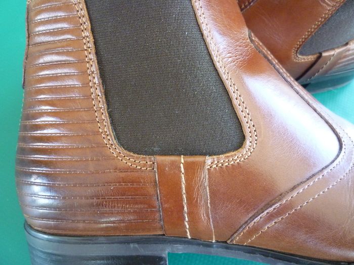Brown Leather Chelsea Ladies Boots.  Side Zip. Colour Saddle Brown. Brand Ellen Blake.  Size Uk 6 / Eu 39.   In Very Good Condition. Quality Leather