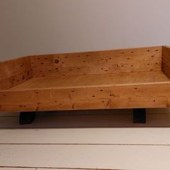 raised dog bed