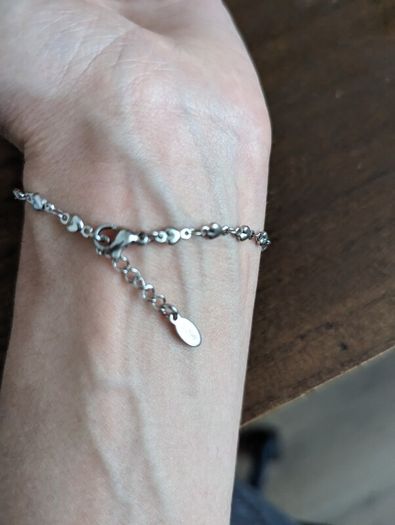Brand new mini heart bracelet