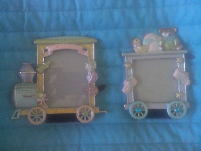 Gorgeous little train frames