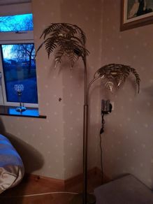 floor lamp