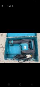 Makita SDS Max Demolition Hammer / Breaker 110V in Heavy-Duty Case