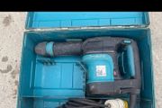Makita SDS Max Demolition Hammer / Breaker 110V in Heavy-Duty Case