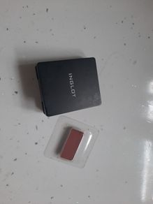 inglot refillable eyeshadow case and eyeshadow