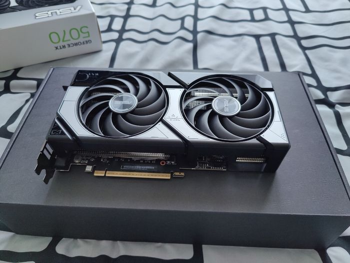 Asus Geforce RTX 5070