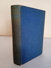 Into Battle: Speeches by the Right Hon. Winston S. Churchill Compiled by Randolph S. Churchill (HQ871)