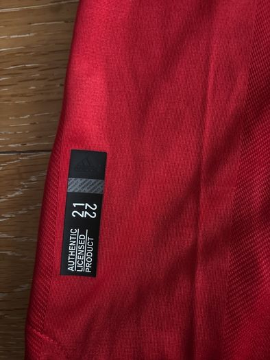 Fernandes Manchester United Jersey Medium