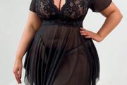 BNWT Fab Black Nightdress size 20