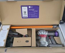 Brand New Dyson v8 Absolute