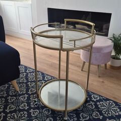 drinks trolley
