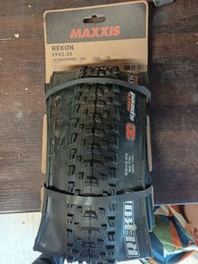 maxxis rekon 29 x 2.25