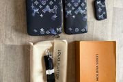 lv mans bag