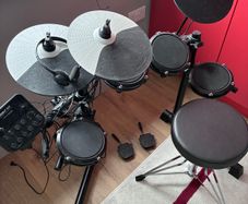 Alesis debut kit - electronic drum kit
