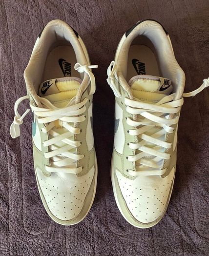 Nike Dunk Low Spray Paint Swoosh