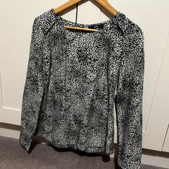 OASIS light blouse Size 12