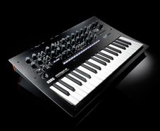 Korg Minilogue XD Analogue Synthesiser Excellent Condition