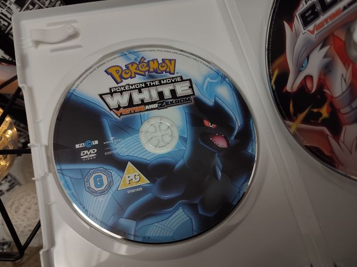 Pokemon The Movie Black & Pokemon the Movie: White ! Victini and Reshiram ! Victini & Zekrom ! DVD ! 2-Discs ! 2011 !