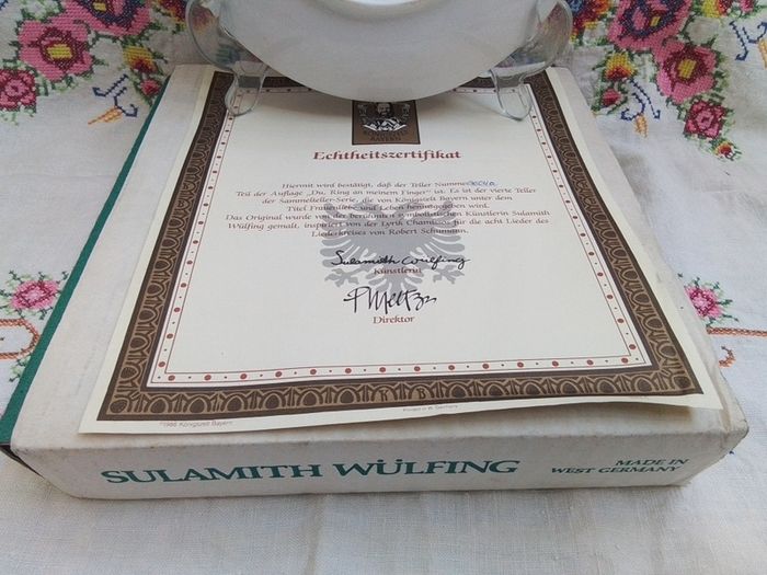 Sulamith Wulfing Vintage Display Plate