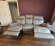 Leather sofas manual reclined in good condition