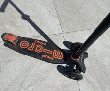 Maxi Micro scooter